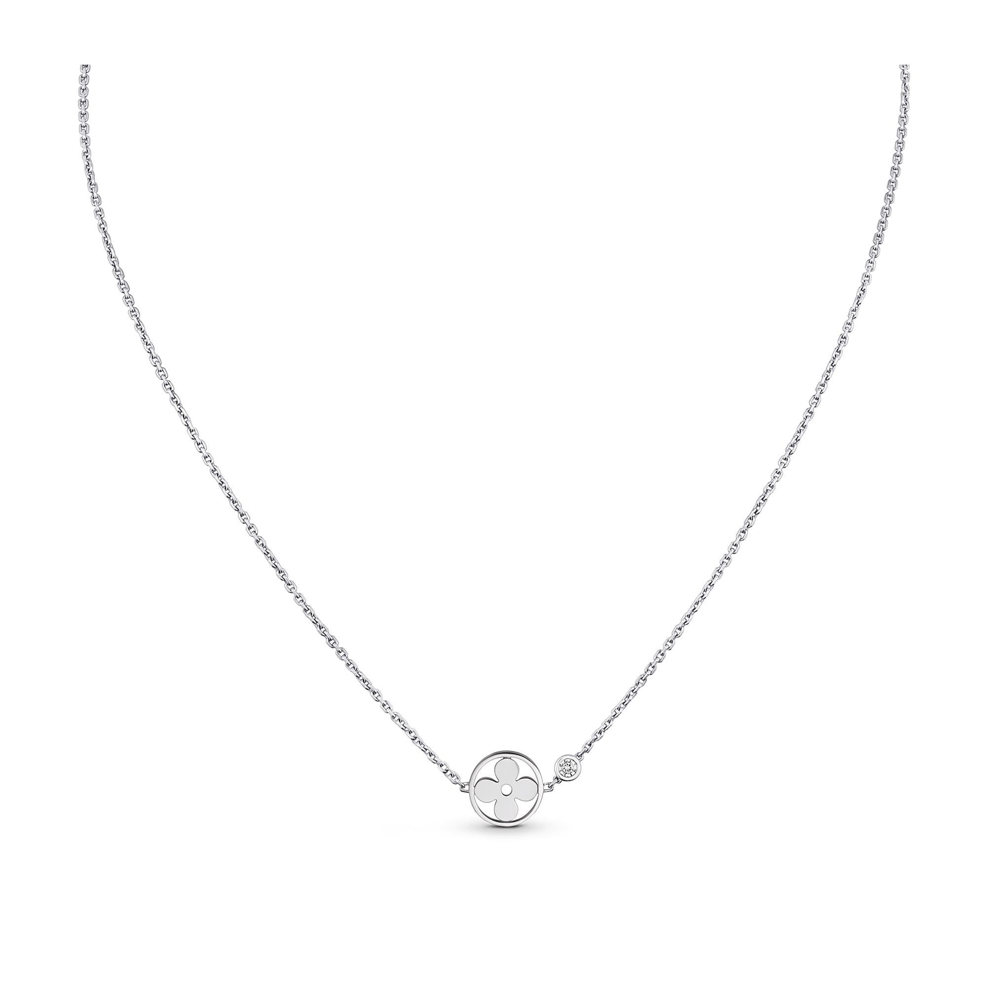 LV good diamond necklace